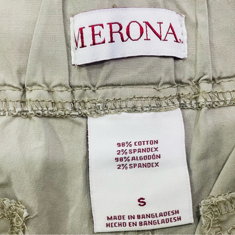 Like new. Drawstring. Mid length.